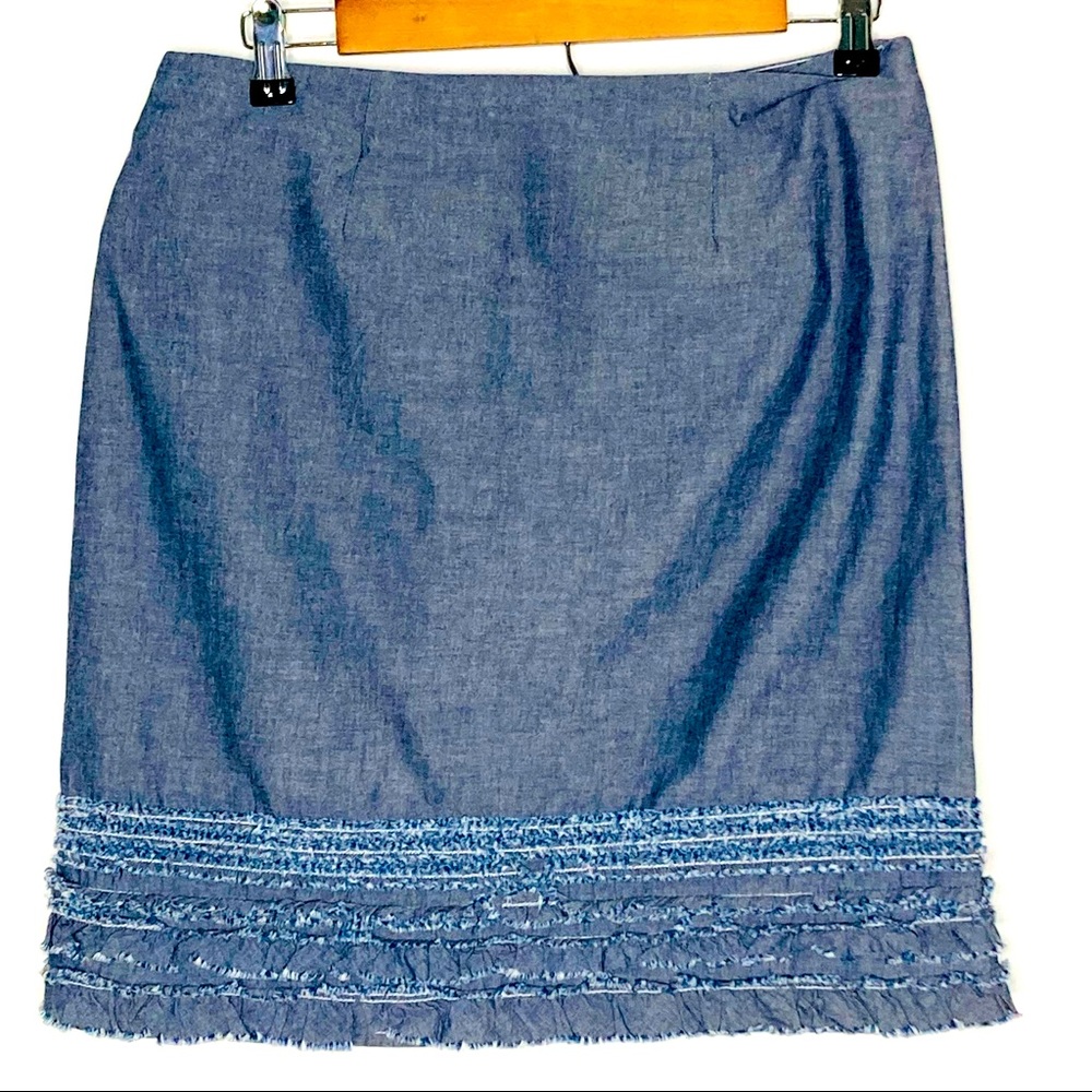 TOMMY BAHAMA Denim Fringe Hem Skirt Size 4